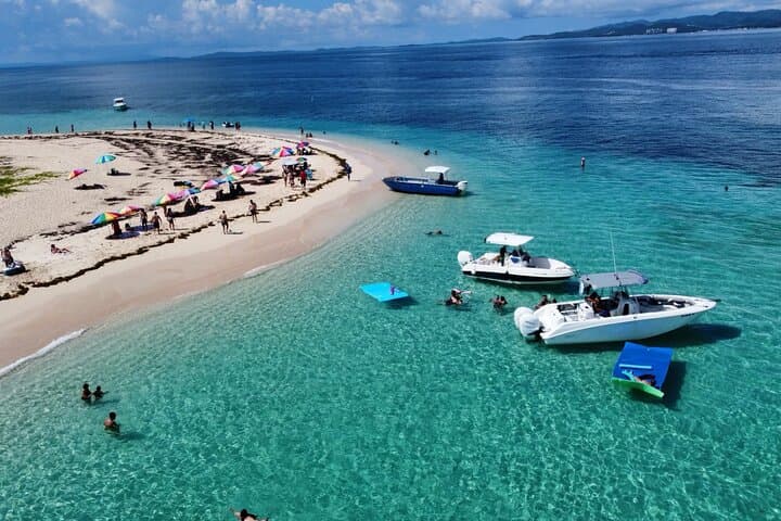Full-Day Private Boat Tour in Fajardo: Snorkel Icacos & Beach Stops with Lunch photo 2