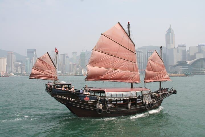 Private Hong Kong Walking Tour with a Local Guide — Central, Tsim Sha Tsui & Peak