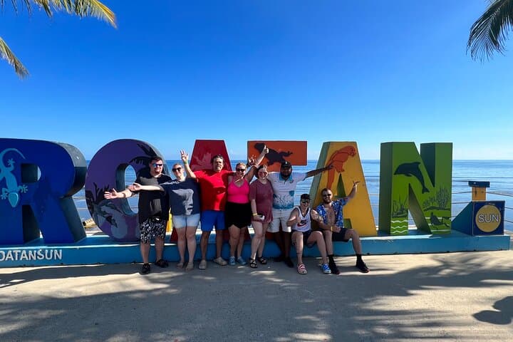 Roatan Monkey and Sloth Tour with Chocolate, Rum Factory & West Bay Beach Break