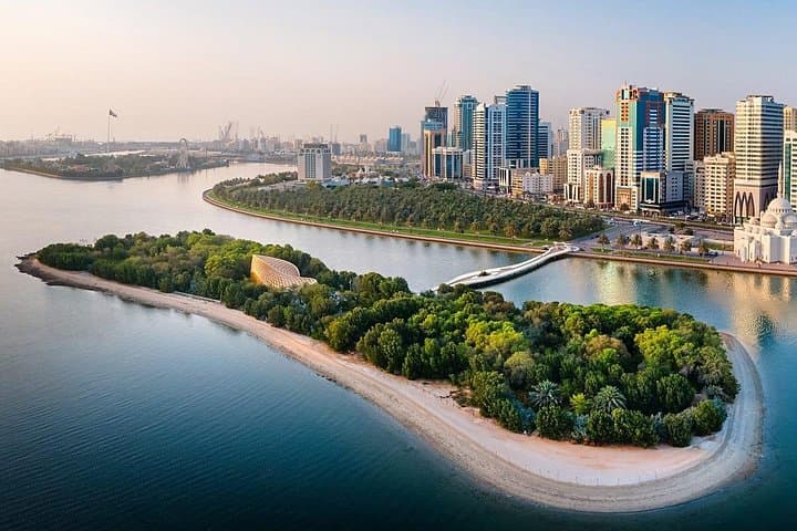Al Noor Island Sharjah: Art, Butterflies & Lagoon Gardens Visitor Guide photo 3