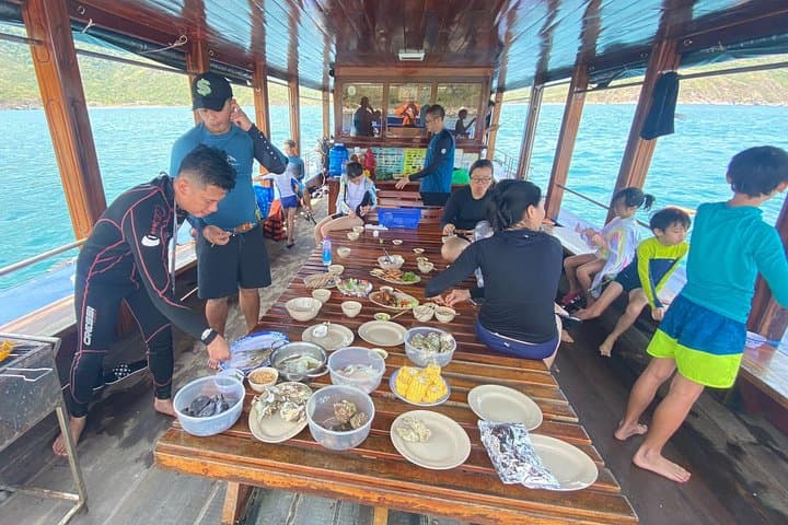 Private Snorkeling and BBQ Cruise in Nha Trang Bay photo 4