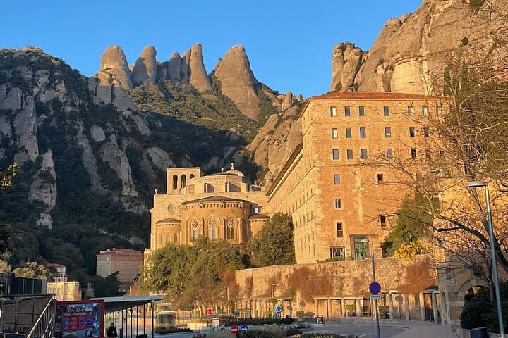 Sant Jeroni Summit Hike: Ascend Montserrat’s Highest Peak from Barcelona