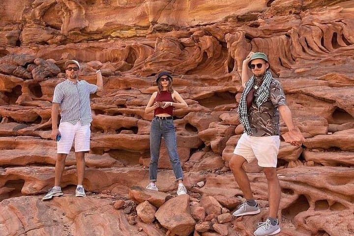 Canyon Salama Jeep Safari and Dahab Snorkeling Day Trip from Sharm el-Sheikh