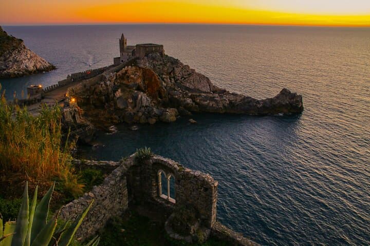 Cinque Terre Sunset Boat Tour: Romantic Aperitif & Evening Cruise from La Spezia photo 3