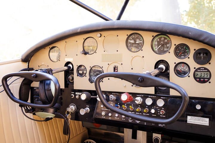 Great Salt Lake Flying Tour: 60-Minute Aerial Adventure Over Utah's Salt Flats photo 5