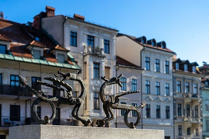 Ljubljana's Dragons Walking Tour: Dragon Bridge, Tivoli Park & Local Legends photo 2