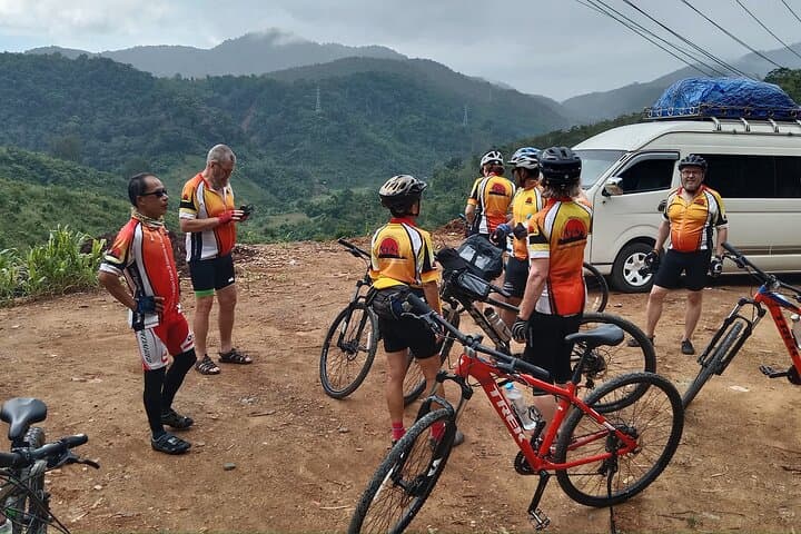 12-Day Northern Vietnam Cycling Loop: Ha Giang, Sapa & Dong Van Adventure photo 3