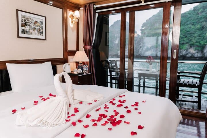 Lan Ha Bay Boutique Overnight Cruise — 2-Day Daiichi Experience photo 6