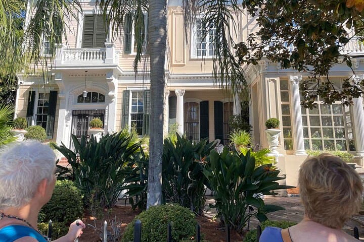 Garden District Walking Tour New Orleans: Small-Group (9 or Fewer) photo 4