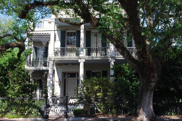 Garden District Walking Tour New Orleans: Small-Group (9 or Fewer) photo 5