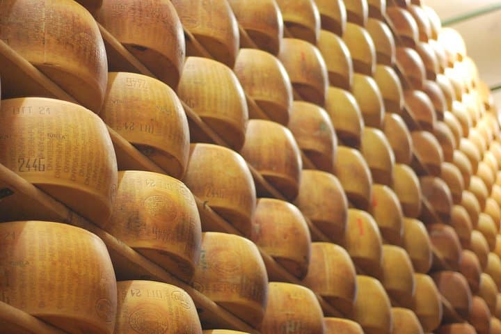 E‑Bike Through Parma’s Vineyards: Torrechiara Castle, Parmigiano & Prosciutto photo 4