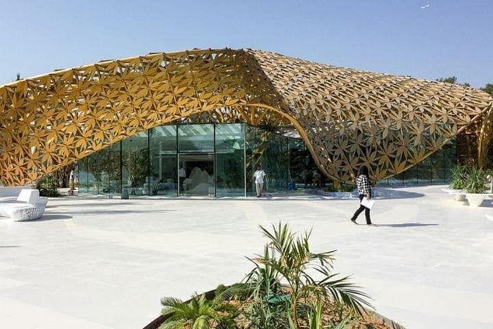 Al Noor Island Sharjah: A Practical Visitor's Guide to the Art-and-Nature Park photo 2