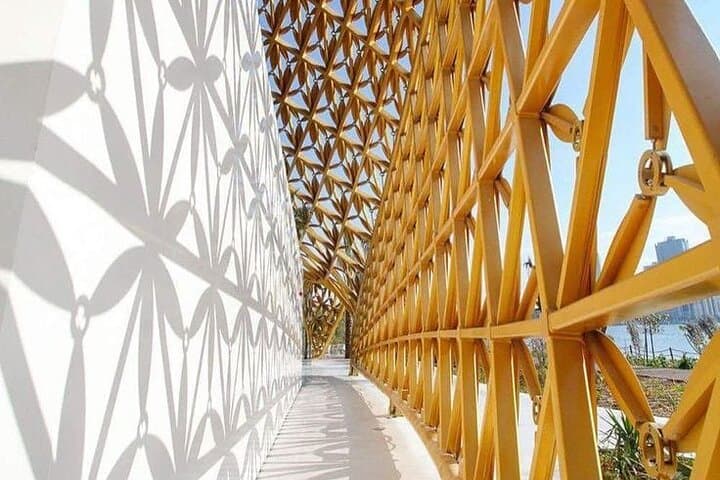 Al Noor Island Sharjah: A Practical Visitor's Guide to the Art-and-Nature Park photo 3