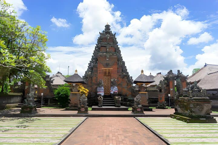 Ubud Rice Terraces, Kanto Lampo Waterfall & Tirta Empul Day Tour — Bali Culture and Nature photo 4