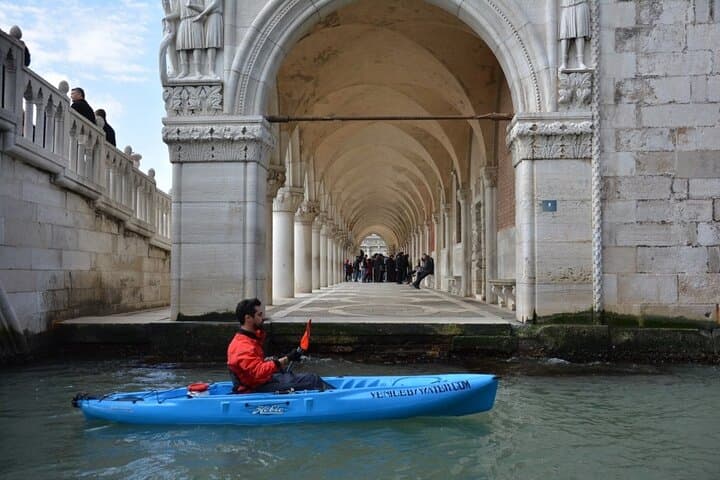 Paddle Venice’s Canals: Guided Kayak Tour from a Local POV photo 3