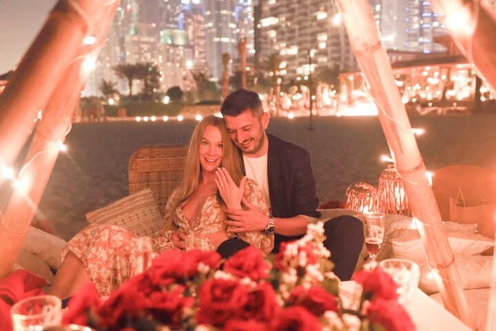 Private Romantic Picnic in Dubai with Photoshoot — Burj Khalifa Views
