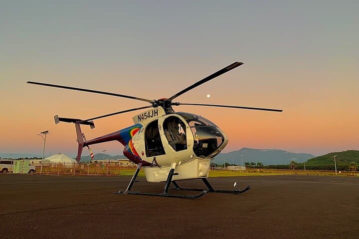 Doors-Off Helicopter Tour Kauai: 60-Minute Luxury Flight Over Na Pali & Waimea photo 4