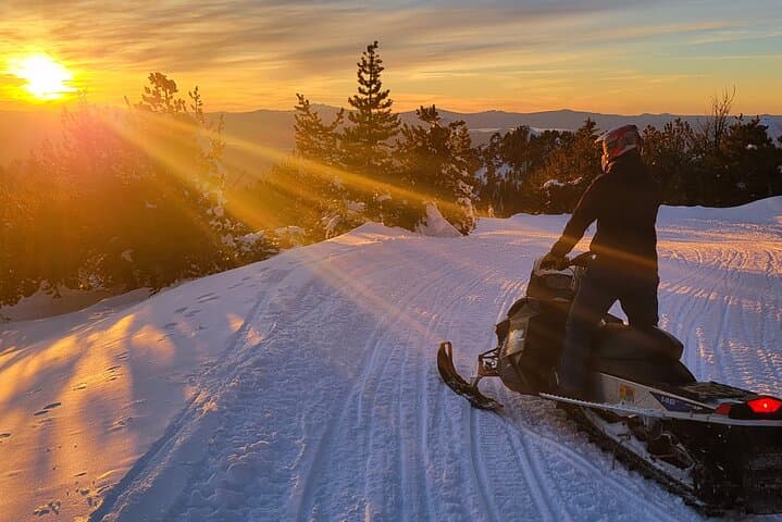 Newberry Snowmobile Tours: Guided Rides Through the National Volcanic Monument photo 2
