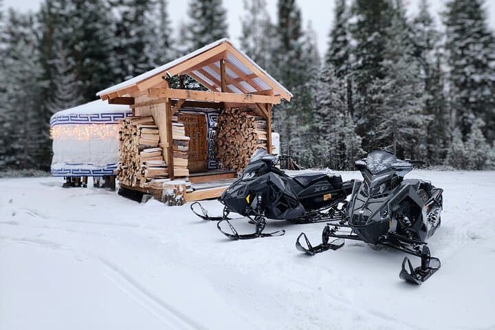 Newberry Snowmobile Tours: Guided Rides Through the National Volcanic Monument photo 3