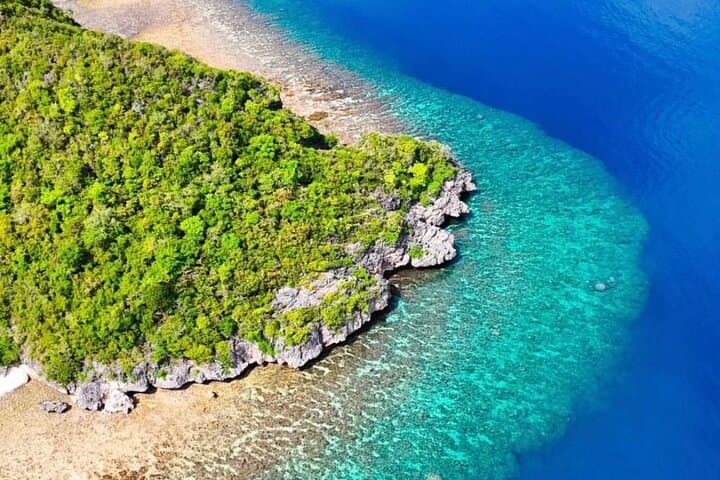 Rangko Cave & Boleng Beach Half-Day Snorkel from Labuan Bajo
