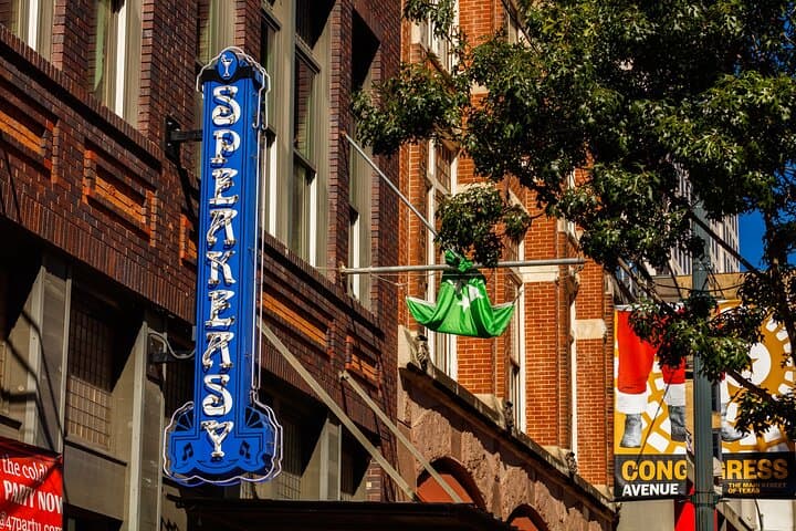 Austin's Treasures: Private Downtown Discovery Walk photo 4