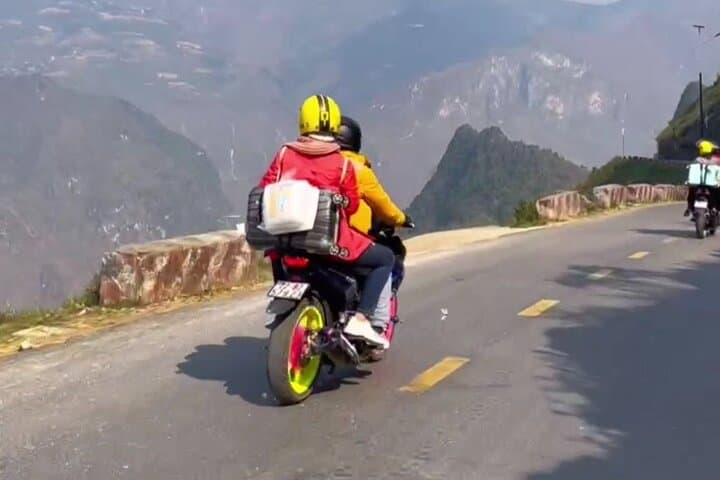 Ha Giang 2-Day Motorbike Loop: Ma Pi Leng & Dong Van Adventure photo 3