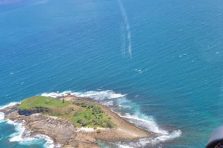 Noosa Surf and Snorkel: Mudjimba Island Half-Day Boat Charter photo 5