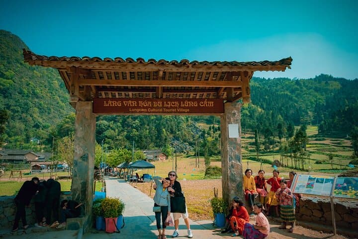 Ha Giang Loop 3-Day Private Car Tour: Ma Pi Leng, Dong Van & Du Gia photo 4