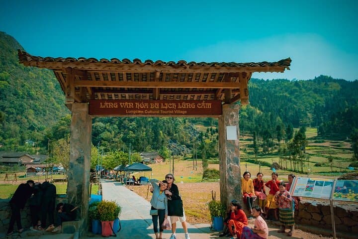 Ha Giang Loop 4-Day Private Car Tour: Ma Pi Leng, Nho Que River & Ethnic Villages photo 4