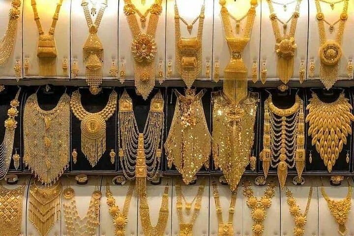 Explore Dubai's Gold Souk: Shared Shopping Tour in Deira photo 2