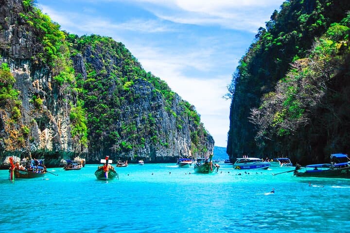 Private Phi Phi & Bamboo Islands Speedboat Snorkeling Tour from Phuket