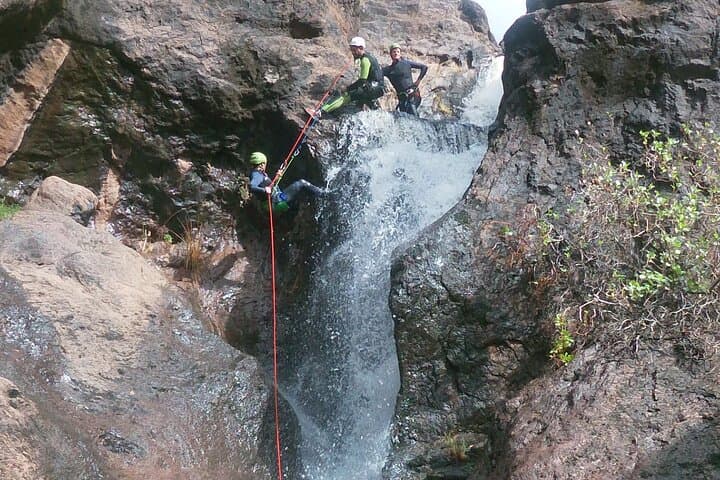 Canyoning in Gran Canaria: Rappels, Waterfalls & Azulejos Adventure photo 4