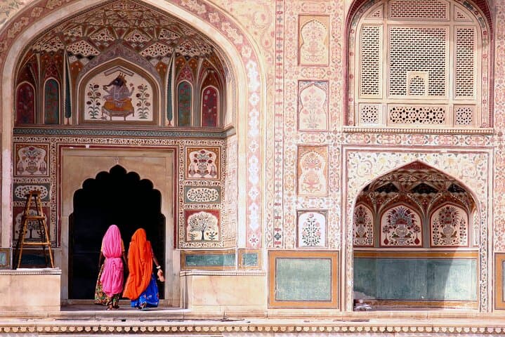 Full-Day Private Jaipur City Tour: Amber Fort, City Palace & Jantar Mantar photo 2