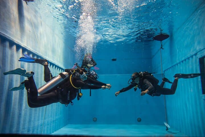 3-Day PADI Open Water Diving Course in Dubai: Tank Training & Shore Dives