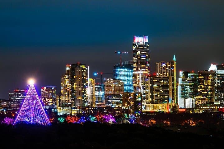 Austin Christmas Lights & Arts Private Tour: Zilker Holiday Tree, Armadillo Bazaar & Murals photo 4