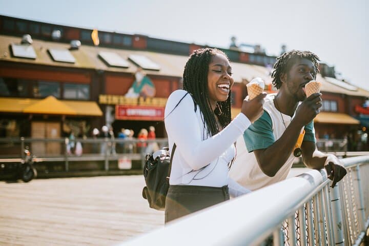 Private Romantic Seattle Tour — Kerry Park, Space Needle & Pacific Science Center