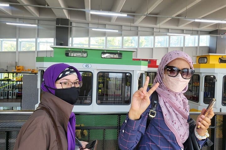 Busan Food & Sky Capsule Tour: Haeundae Kimchi Class and Coastal Sky Ride photo 4