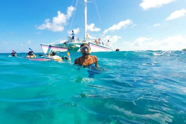 Rose Island Sailing & Snorkeling — Half-Day All-Inclusive Trip from Nassau