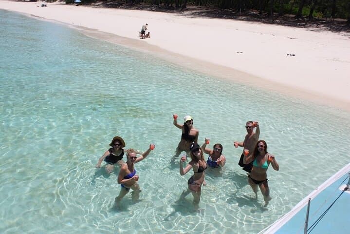 Full-Day Sail & Snorkel with Turtles at Rose Island — Bahamas Day Trip photo 3