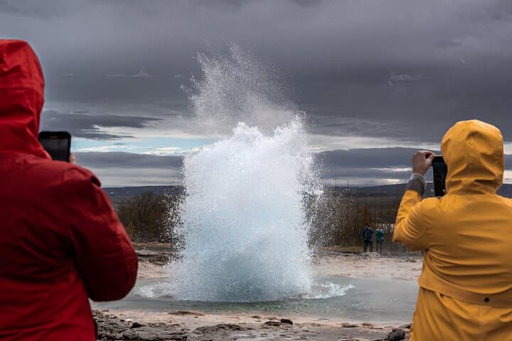 Unforgettable Golden Circle Private Full-Day Tour from Reykjavík — Thingvellir, Geysir & Gullfoss photo 5