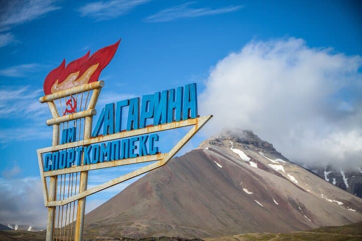 Photographic Expedition to Pyramiden: Svalbard’s Abandoned Soviet Mining Town