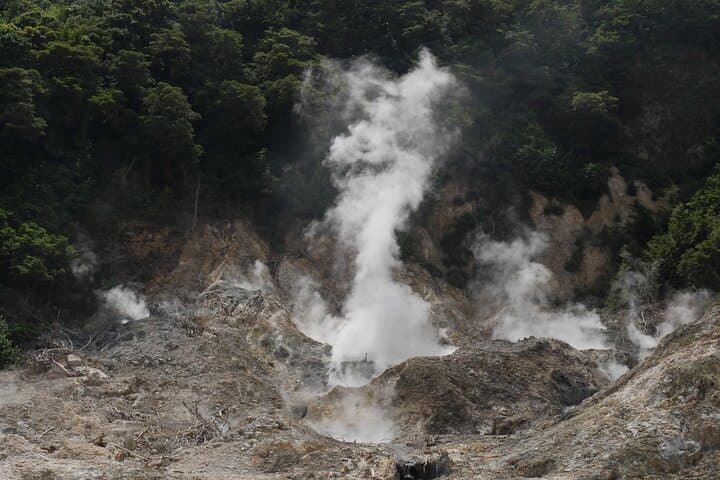 Private Pitons & Sulphur Springs Day Tour from Soufriere