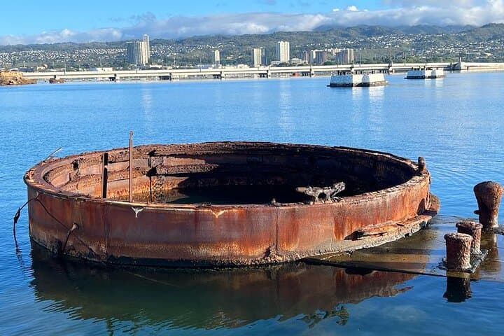 Oahu in Four Days: Mini-Circle Tour with Pearl Harbor and Diamond Head photo 2