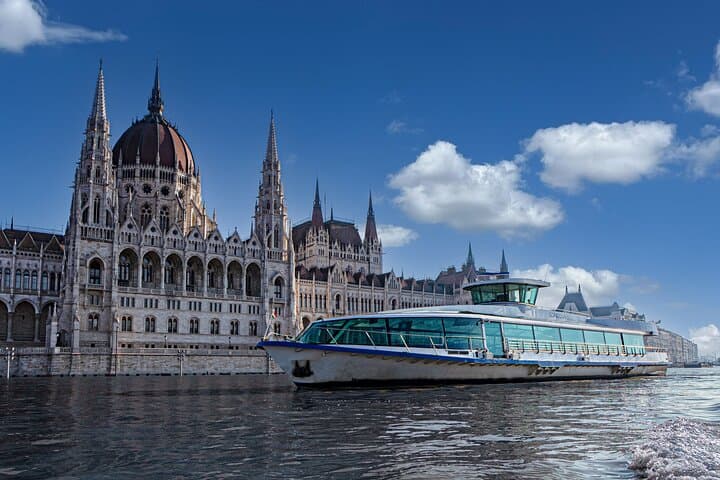 Budapest Danube Day Cruise with Welcome Drink and Margaret Island Stop photo 5