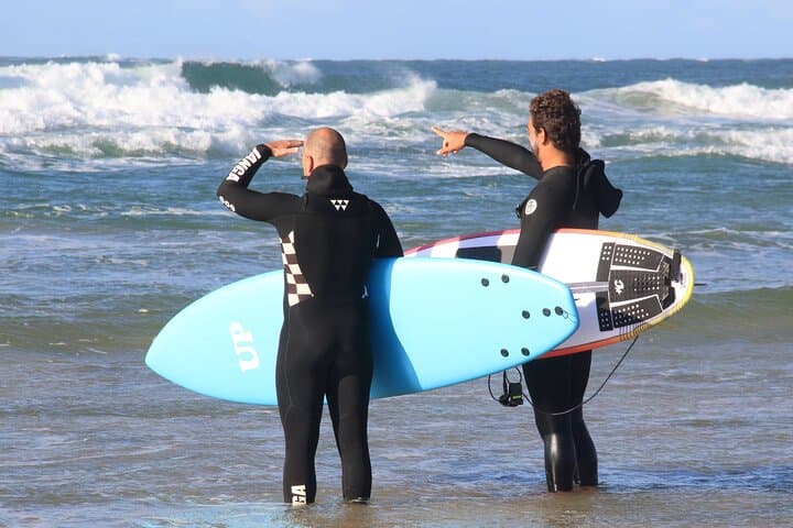 Lisbon Group Surf Lesson — Learn to Surf in 2 Hours at Carcavelos photo 2