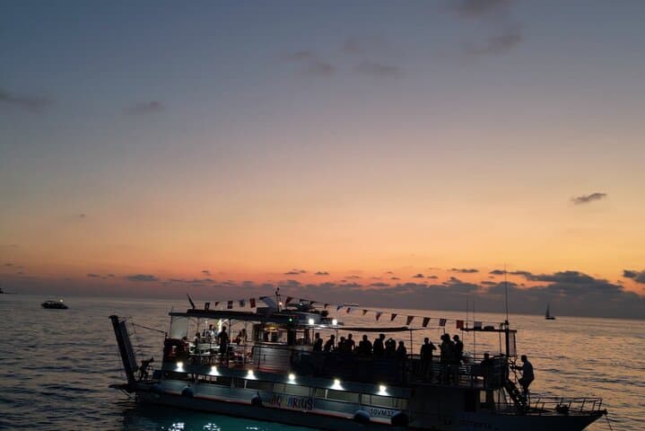Sunset Boat Tour from Tropea to Capo Vaticano — Aperitif & Snorkel at Grotticelle photo 2