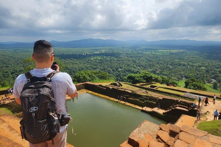 Sigiriya and Dambulla Day Tour from Colombo: Climb the Sigiriya Rock Fortress