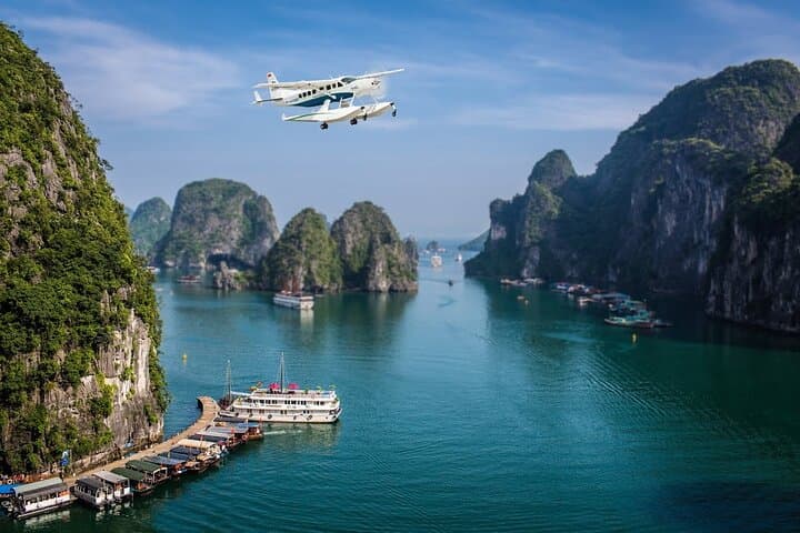 Seaplane and Overnight Cruise in Halong Bay: 2-Day Boutique Tour photo 5