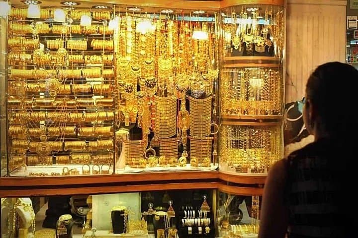 Discover Dubai: Private Guided Tour of Old & New City Highlights photo 2