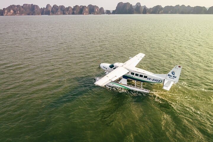 Seaplane and Overnight Cruise in Halong Bay: 2-Day Boutique Tour photo 4